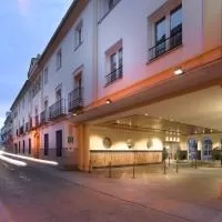 Hotel Maciá Alfaros en la-victoria